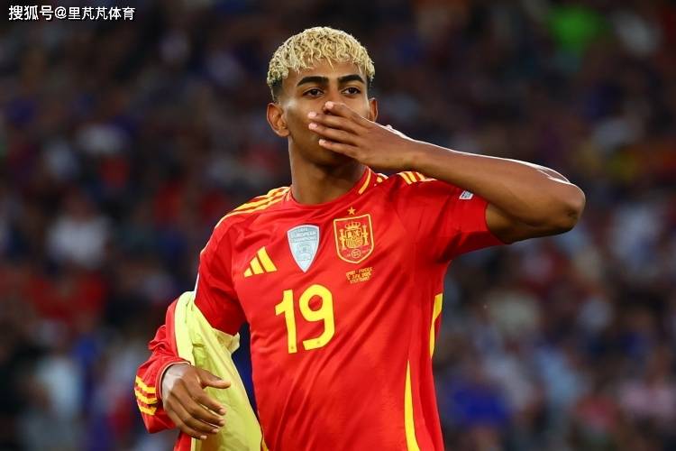 เกิดข้อถกเถียง! ทางการสเปนวิจารณ์ทีมบาร์เซโลนาเกี่ยวกับความกังวลเรื่องอาการบาดเจ็บของยามาล_วันแข่งขัน_เคยถูกเรียกตัวมาก่อน_เดลาฟูเอนเต้