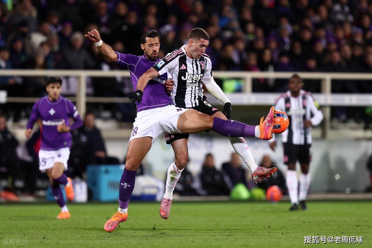 ยูเวนตุสเสมอกับฟิออเรนติน่า 1-1 โดยอาศัยเพียงวีรกรรมของเหล่าแข้งเก๋า ทีมเบียงโคเนรี่ยังคงเสมอสามนัดติดต่อกัน ขณะที่สปัลเล็ตติเกาหัวล้านด้วยความหนักใจ! ช่องว่างกับจ่าฝูงลีกยิ่งห่างออกไป ความหวังลุ้นแชมป์สลายเป็นจริง