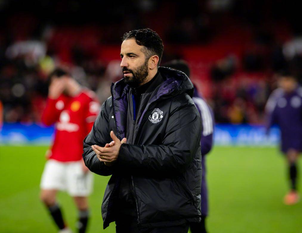 รูอิ ปาตริซิโอ ทำประตูในบ้านครั้งแรกของเขาเทียบเท่ากับคริสเตียโน โรนัลโด ขณะที่แมนเชสเตอร์ ยูไนเต็ด เสมอกับเวสต์แฮม ยูไนเต็ด 1-1 ขยับขึ้นสู่อันดับที่แปดในตารางพรีเมียร์ลีก แซงหน้าลิเวอร์พูล