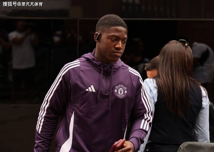 อดีตดาวรุ่งของปีศาจแดงกลายเป็นตัวตลกให้กับอามัวร์ และในวัย 20 ปี เขาควรพิจารณาการย้ายทีมได้แล้ว Meno Manchester United ฤดูกาลนี้