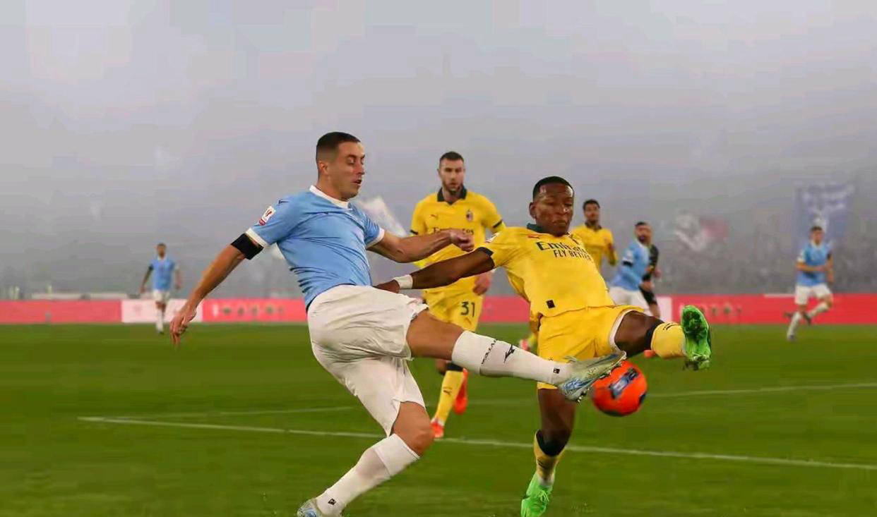 โคปปา อิตาเลีย รอบ 16 ทีมสุดท้าย: เอซี มิลาน พ่ายแพ้อย่างหวุดหวิด 1-0 ในเกมเยือนลาซิโอ ตกรอบการแข่งขัน ฤดูกาล | ลีก | ผู้เล่น