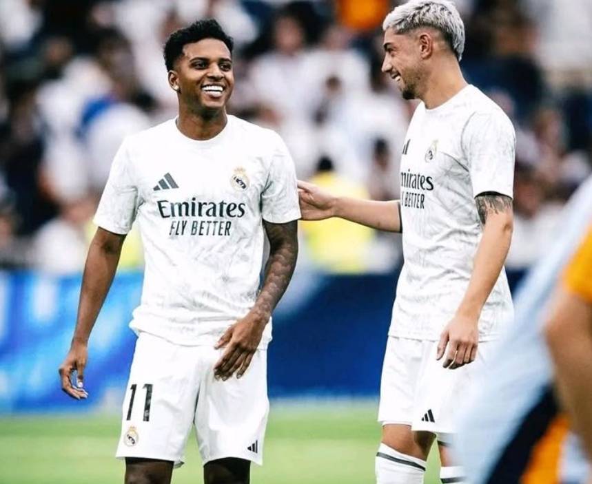 การย้ายทีมของโรดรีโก้ไปยังยักษ์ใหญ่พรีเมียร์ลีกถูกนักข่าวชื่อดังปฏิเสธ – เรอัล มาดริดต้องอยู่กับเขาต่อไป? _โรมาโน่_ _แชมเปี้ยนส์ลีก_ _อาร์เซนอล_