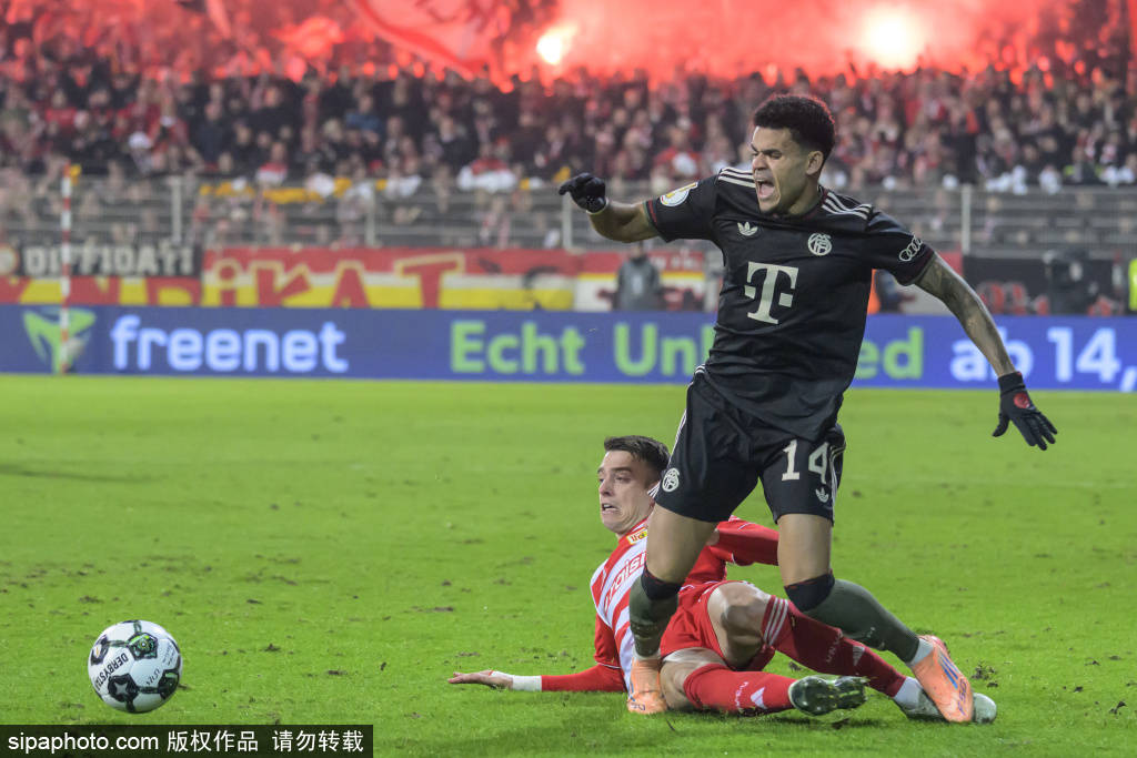 อูลบิก: การฝึกซ้อมกับนอยเออร์เป็นประโยชน์อย่างมาก การจะเป็นตำนานผู้รักษาประตูคนต่อไปของบาเยิร์นได้อย่างไร? _การแข่งขัน_แฟน_เทคนิค