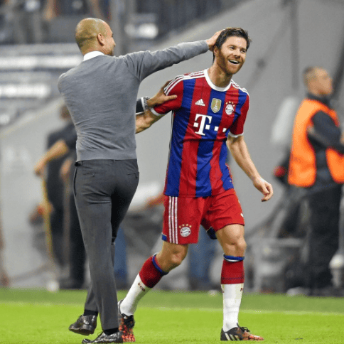 อลอนโซ่เผชิญหน้ากับกวาร์ดิโอล่าเป็นครั้งแรกในฐานะคู่แข่งที่ปรึกษา-ลูกศิษย์ ซึ่งอาจชี้ชะตาอนาคตของกุนซือเรอัล มาดริด _ยูฟ่า แชมเปียนส์ลีก_ _การแข่งขัน_ _แมนเชสเตอร์ ซิตี้_