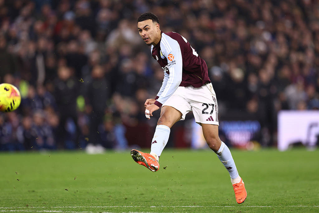 แอสตัน วิลล่า สร้างสถิติใหม่ในรอบ 111 ปี – ทำไมแฟนบอลถึงไม่ควรฝันถึงการคว้าแชมป์? _ร็อดเจอร์ส_ เอเมรี่_ แมนเชสเตอร์ ยูไนเต็ด