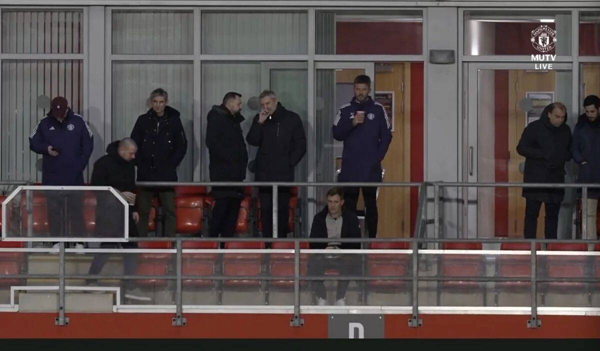 ความจงรักภักดีที่ไม่มีวันเสื่อมคลายของคาร์ริคต่อยูไนเต็ดทำให้เขาปฏิเสธตำแหน่งผู้จัดการทีมสเปอร์ส! ทำตามงานที่อามัวอินยังทำไม่เสร็จ เคารพคำมั่นสัญญาที่จะให้ความสำคัญกับผู้เล่นที่จบจากอะคาเดมี_การแข่งขัน_แชมเปียนส์ลีก_อาร์เซนอล