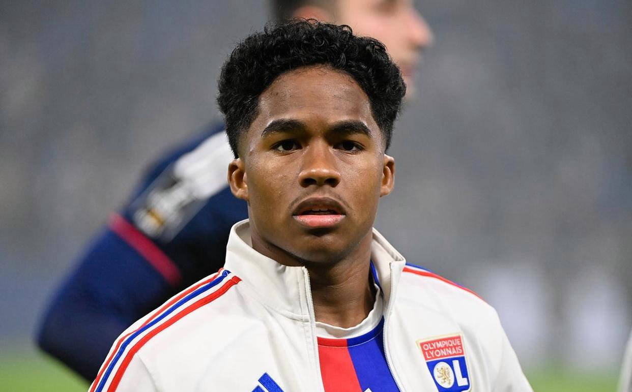 นักเตะวัย 19 ปีที่ยืมตัวมาจากเรอัล มาดริด โชว์ฟอร์มโดดเด่นในลีกเอิง: แอสซิสต์สุดเหนือชั้นช่วยทีมคว้าชัยชนะติดต่อกันเป็นนัดที่ 6 ขณะที่ลียงแซงลille ขึ้นสู่อันดับสาม_เอนดริค_แมตช์_เบรสต์