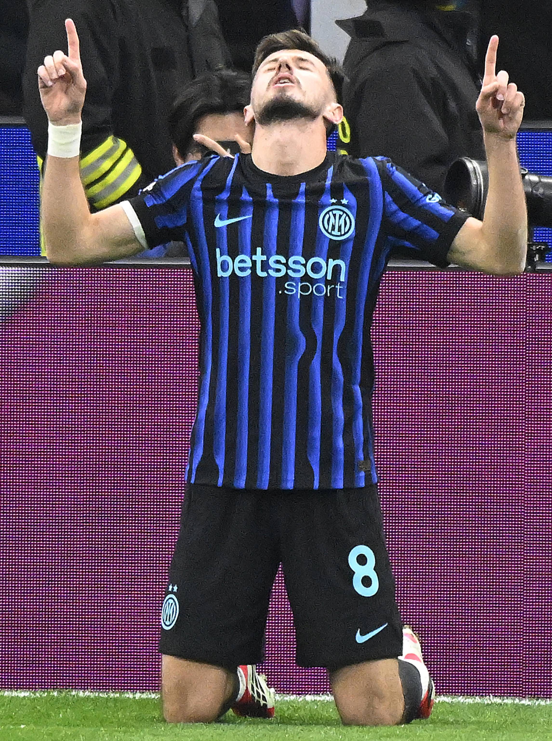 (ผู้สื่อข่าวต่างประเทศ, สายที่สอง) ฟุตบอล - ยูฟ่าแชมเปียนส์ลีก: อาร์เซนอลพ่ายอินเตอร์มิลาน ข่าวยุโรป สำนักข่าวซินหัว มิลาน