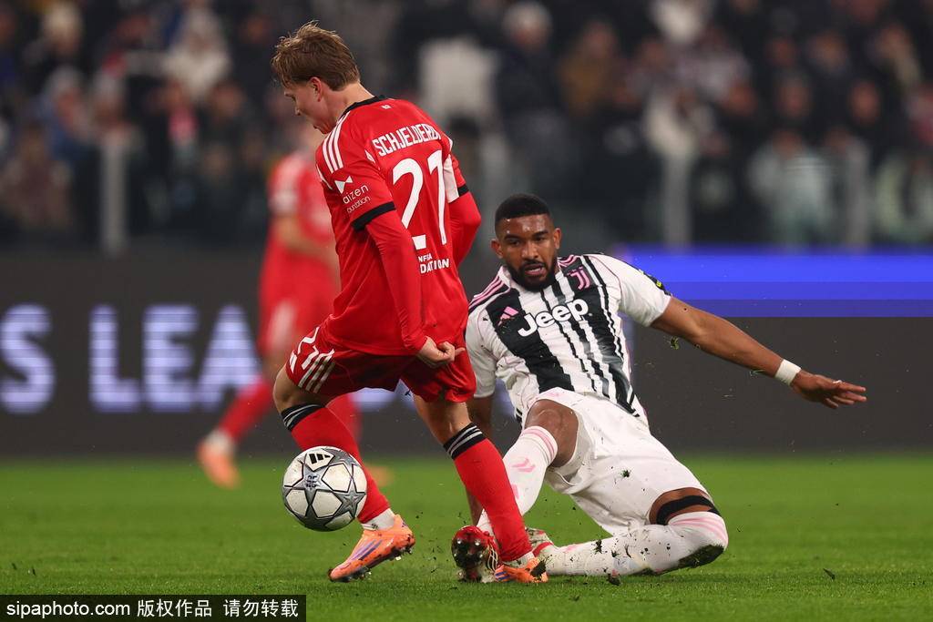 สปัลเล็ตติเอาชนะมูรินโญ่! แชมเปียนส์ลีก - ดีบาล่าทำประตูพา ยูเวนตุส ชนะ เบนฟิก้า 2-0 ยูเวนตุส เขตโทษ ลูกบอล