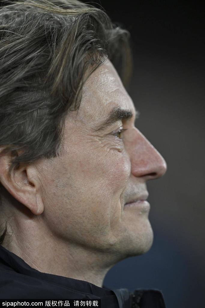 ท็อตแน่ม ฮ็อตสเปอร์ พลิกสถานการณ์: ชัยชนะในแชมเปี้ยนส์ลีกจะเป็นจุดเปลี่ยนของฤดูกาลหรือไม่? _การแข่งขัน_ โบรุสเซีย ดอร์ทมุนด์ เบิร์นลีย์