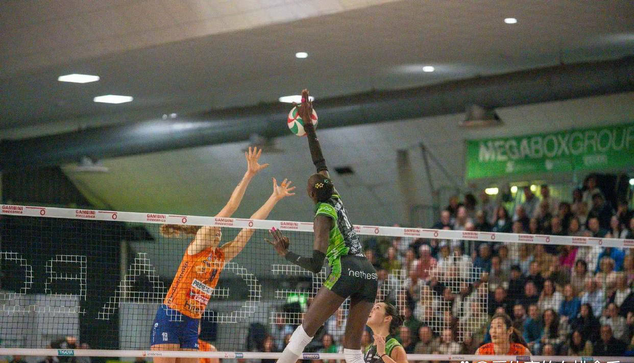 เซเรีย อา: จู ติง โดดเด่นอีกครั้ง ช่วยให้โคเนียลเลียนโนขยายสถิติชนะต่อเนื่อง; กาบีฟอร์มตกต้องปรับตัวอย่างรวดเร็ว แมตช์: วาเลเรีย สภาพ: