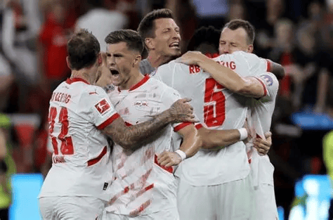 วันอังคาร 009 เดเอฟเบ-โพคาล: ไบเออร์ เลเวอร์คูเซ่น พบ เซนต์ เพาลี วิเคราะห์โอกาสพลิกล็อกในถ้วย: แกนรุกและกลยุทธ์การหมุนเวียนผู้เล่น