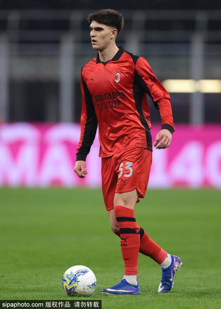 แนวโน้มกัลโช่ในหนึ่งวัน: มิลานทำคะแนนได้สามแต้มสำหรับการแข่งขันดาร์บี้และโรมยูเวนตุสแต่ละคนทำคะแนนได้หนึ่งคะแนน_ยุโรปแชมเปี้ยนส์ลีก_อินเตอร์มิลาน