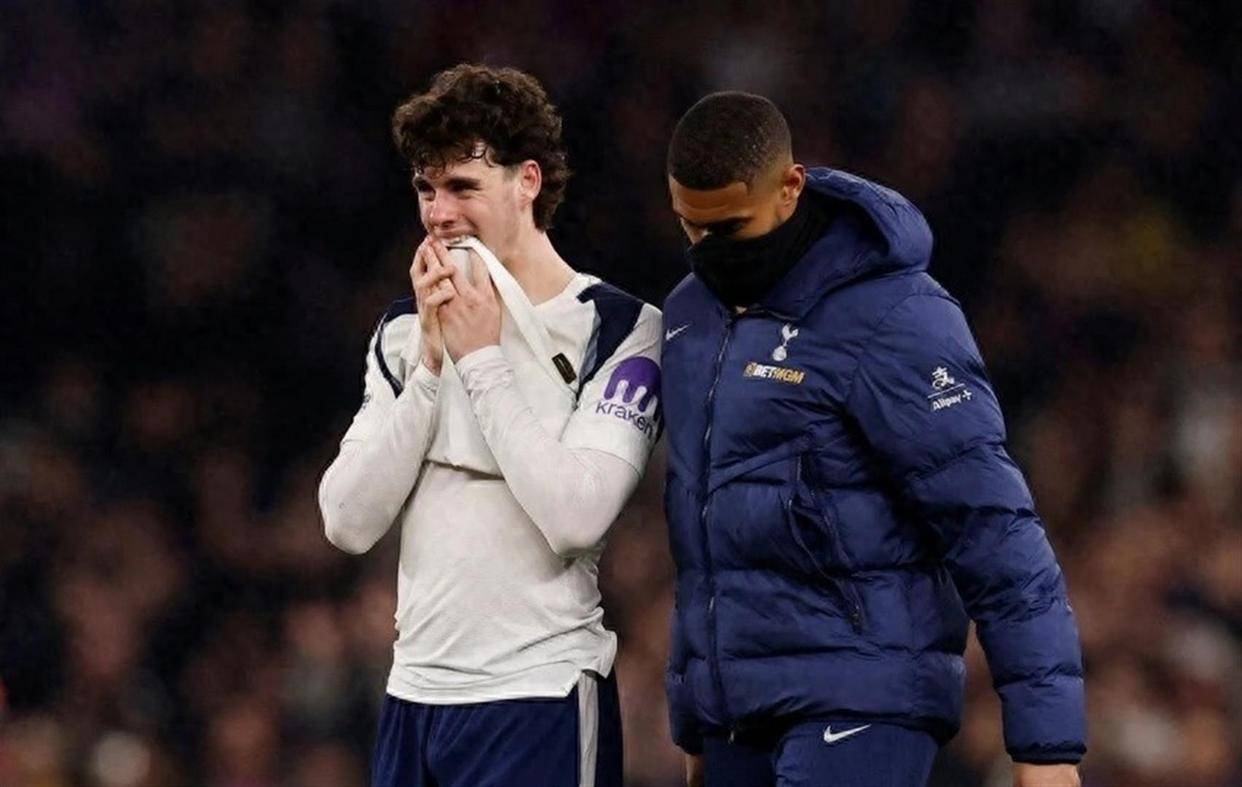 ความไร้สาระที่ยิ่งใหญ่! ท็อตแนมบ้าหรือเปล่า? พรีเมียร์ลีกอยู่ที่จุดต่ำสุดของตกชั้น แต่มืดไปตลอดทางเพื่อคว้าแชมป์แชมเปี้ยนส์ลีก มีเหตุผลอะไรสำหรับฟุตบอล?_ ลีก_เรอัล มาดริด_ยูโรปาลีก