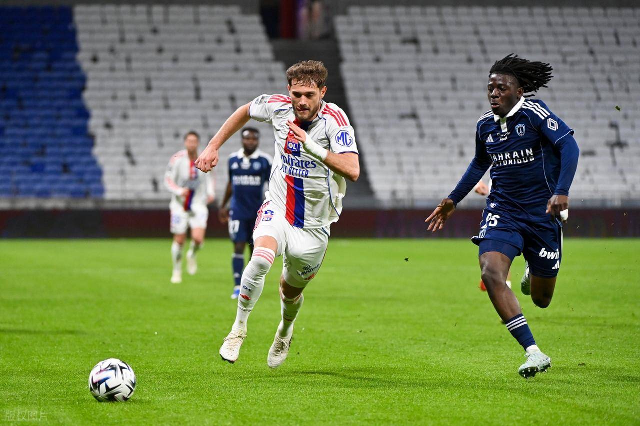 1-1 ไม่เป็นที่นิยม อันดับที่ 4 ในลีกเอิง 1 ถูกบล็อกโดยลีกเอิงที่ 14 และ 7 ของลีกเอิง 1 ที่ 7 ถูกดูถูกใน 4 เกมติดต่อกัน_lyon_match_ranking_ranking