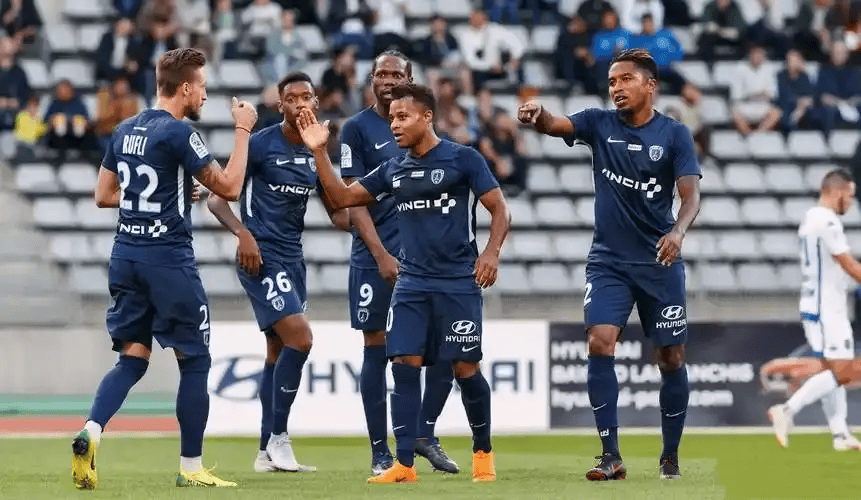 ลีกเอิง 1 โฟกัส แบทเทิล: ลียง vs ปารีส เอฟซี, ลียงเล่นไคที่ home_attack_tactic_defense