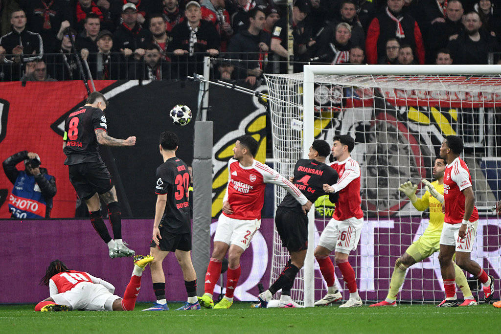 รู้ทุกอย่าง! เรื่องประโยค: อาร์เซนอล เสียประตูในแชมเปี้ยนส์ลีก เสียลูกเตะมุม Kick_LeverKusen_Grimardo_Fre