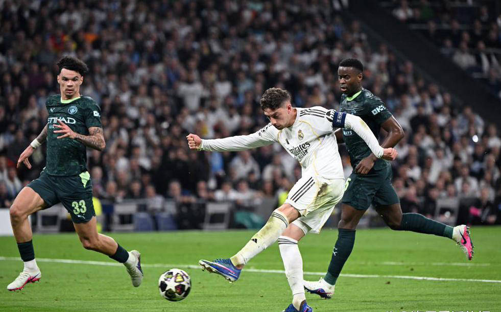 ศึกแชมเปี้ยนส์ลีก โฟกัส 3-0 เสีย! กัปตันทีมเรอัล มาดริด ทำแฮตทริกได้สำเร็จในช่วงพักครึ่ง แมนเชสเตอร์ ซิตี้ 13.1 พันล้านคน แพ้ บัลเบร์เด้ - เรอัล มาดริด - วินิซิอุส