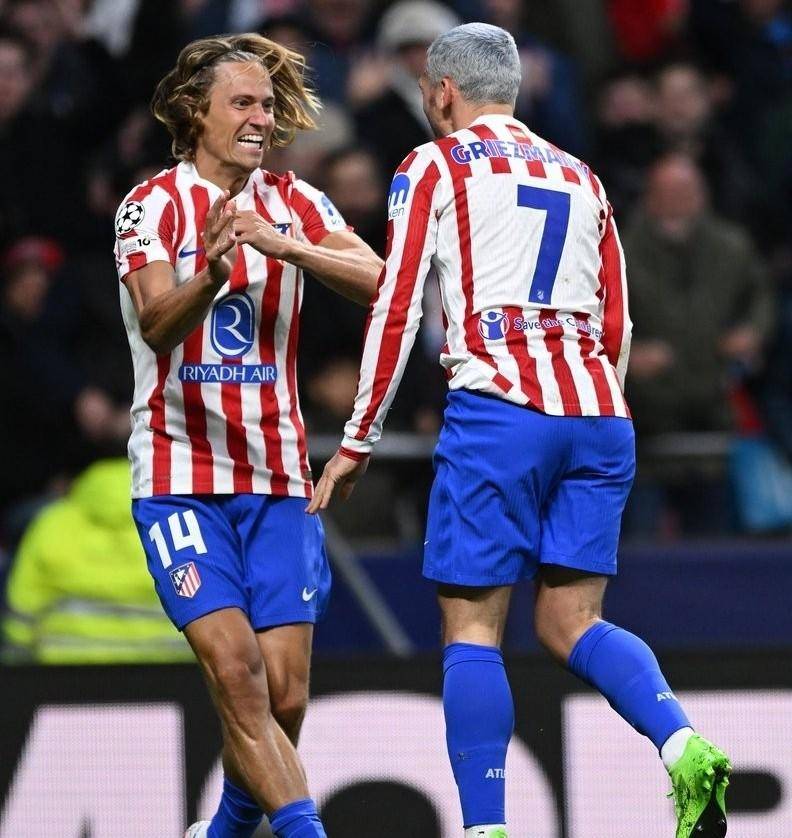 4-1! 3-0! การแข่งขันแชมเปียนส์ลีก: แมงมุมน้อย 2 นัดและ 1 ผ่าน, แอตเลติโกมาดริดแขวนท็อตแนม, บาเยิร์นเลือดล้างต้นกล้าเพียงแห่งเดียวในกัลโช่ในกัลโช่_match_attachment_attay_bayern Munich