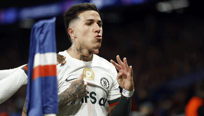 กานาโจเป็นปีศาจอีกครั้ง เชลซีเริ่มเล่นไลน์อัพ และแมนเชสเตอร์ ยูไนเต็ด รั่วไหลน้อยลงมากหลังจากออกจากทีม Cloud ROOM_LIST_MIDIA