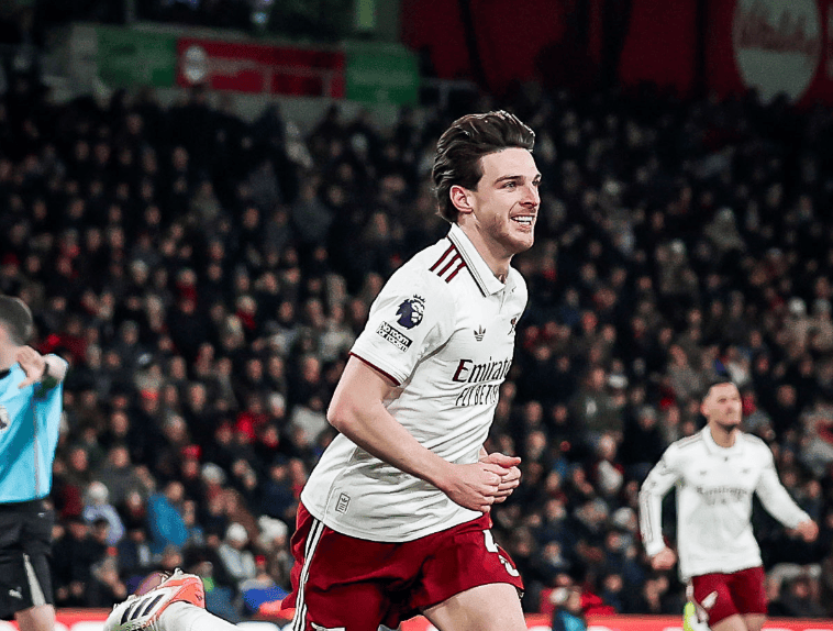 อาร์เซนอลทำสัญญาเงินเดือนสูงสุดอีกครั้ง สื่ออังกฤษ เผยว่า ไรซ์จะต่อสัญญา โดยเงินเดือนประจำสัปดาห์กว่า 300,000 ปอนด์ เมื่อเทียบกับ saka_contract_this season_fans