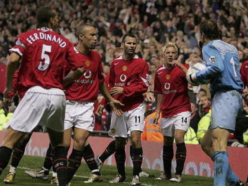 อัจฉริยะสองคนที่สร้างสถิติสำหรับบันทึกค่าธรรมเนียมการโอนให้กับการ์ด แต่ดาลั่วพ่ายแพ้ และพวกเขาก็หันหลังให้เทอร์รี่