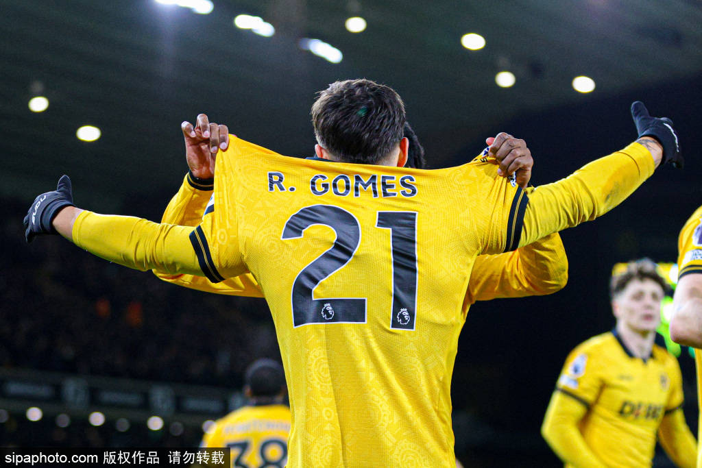 คืนอกหัก! หมาป่า โมลิอูนี ตำนาน ลิเวอร์พูล แชมป์เปี้ยนส์ลีก หวังห้อยคอ LINE_RAB EDWARDS_SLOTs