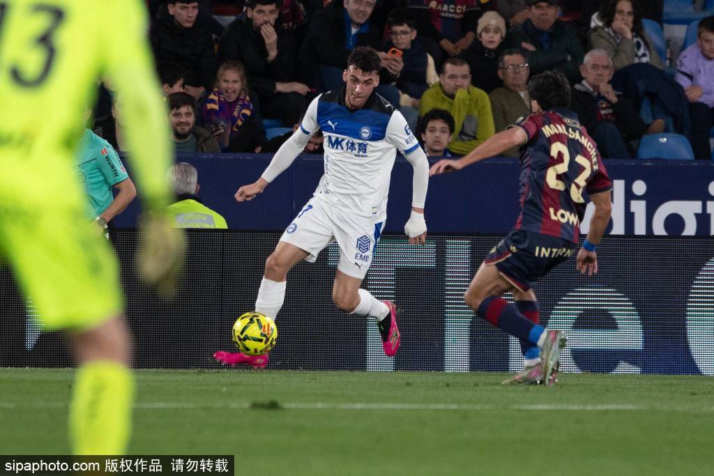 การยืนยันอย่างเป็นทางการ: ทีมสเปนกลับสู่คาตาโลเนีย สนามกีฬา El Platt จะเป็นเจ้าภาพการแข่งขันฟุตบอลโลกกับอียิปต์! _ สเปน FA_Villareal_Barcelona