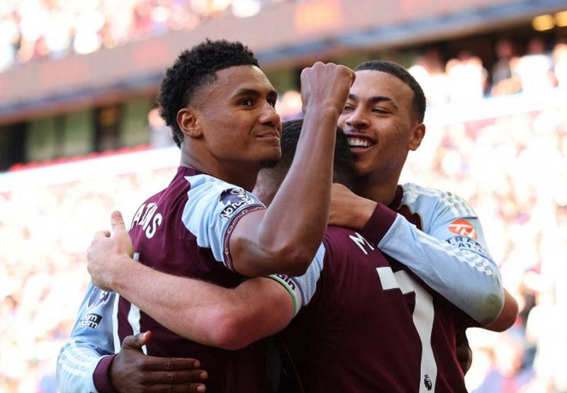 สู้ๆ พรีเมียร์ลีกได้รุกไปทุกหนทุกทีม คาดจะเข้าสู่แชมเปี้ยนส์ลีก ลาลีกา อยู่ในอันดับที่สองในยุโรป และเซเรีย อา ตกไปอยู่อันดับที่ 5 ในเซเรีย A_European Association_UFA Europa League_Dunetsk Miners