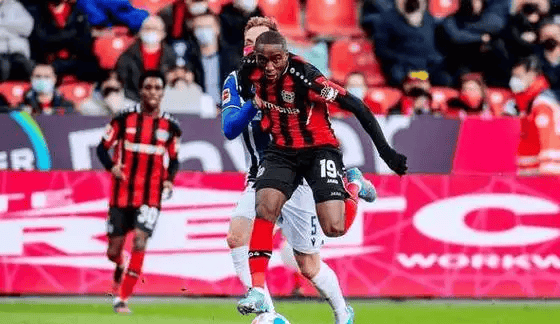 วันเสาร์ที่ 011 บุนเดสลีกา โอกาส: ร้อยปีของไรน์ดาร์บี้! โคโลญจนตกชั้นและชีวิต ภัยพิบัติจากทีมโบรุสเซีย