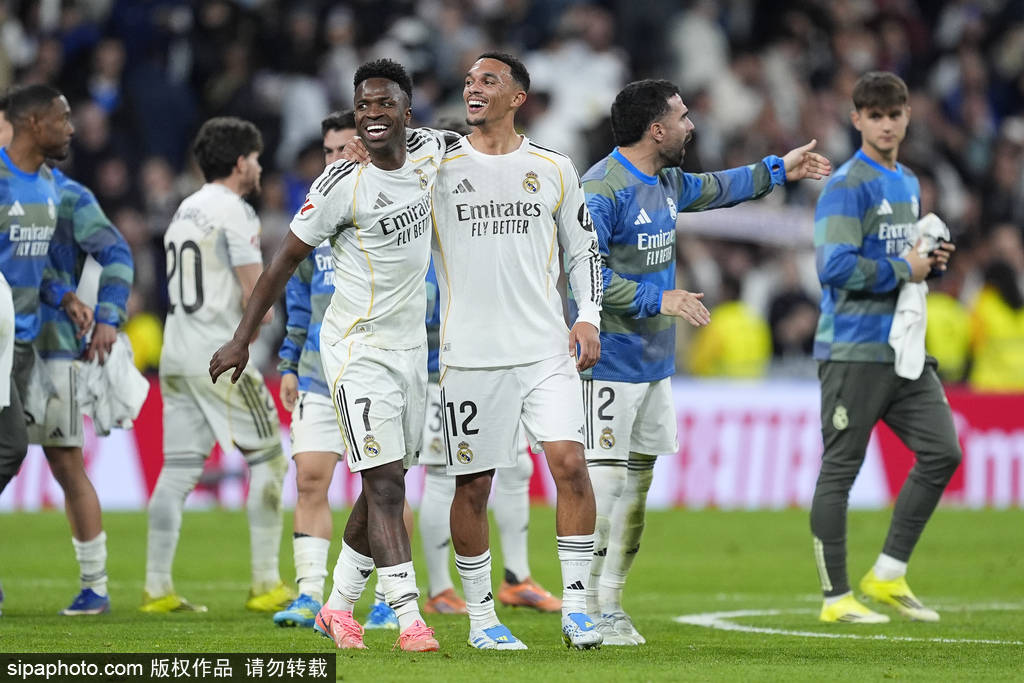 ลาลีกา - วินิซิอุส ดับเบิ้ลซาวด์ บัลเบร์เด้ ทำแต้ม + ใบแดง 10 คน เรอัล มาดริด 3-2 แอตเลติโก มาดริด _ พื้นที่จำกัด _ อาร์ค ท็อป _ อัลวาเรซ