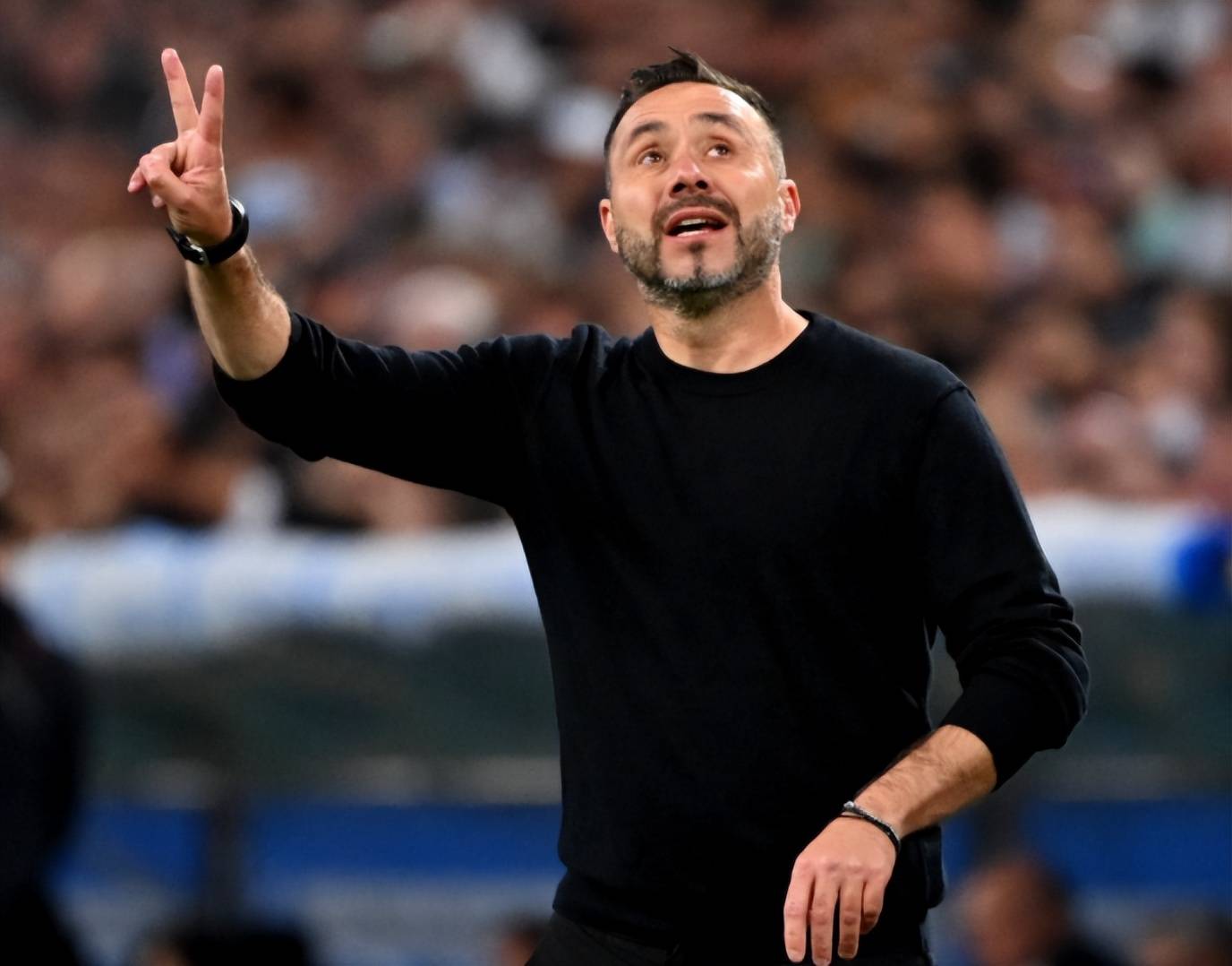 ข่าวฟุตบอลในฟุตบอล: ทีมฟุตบอลหญิงของจีนเอาชนะฝรั่งเศส เจ้าหน้าที่ท็อตแนมประกาศโค้ชคนใหม่ ข้อสังเกตที่ขัดแย้งกันของ Enzo_Dzeelby_China Team_Real Madrid