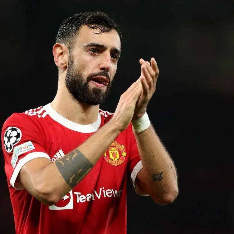 มหากาพย์บันทึก! บี-ฟี สามฤดูกาล พรีเมียร์ลีก สร้างโอกาส 100+ เมื่อเทียบกับ แลมพาร์ด แอนด์ เดอ บรอยน์ ชายคนที่ 3 ในประวัติศาสตร์_แมนฯ ยูไนเต็ด_แมนฯ ซิตี้