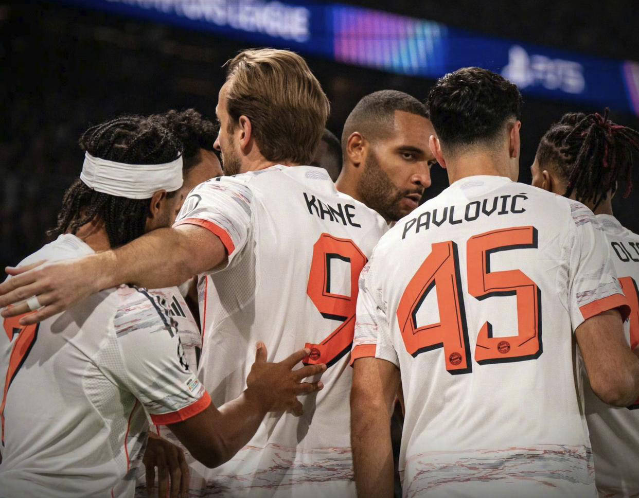 12 แต้มข้างหน้า! 9 แต้มข้างหน้า! เมเจอร์ลีกทั้ง 5 ลีกล็อคแชมป์ 4 สมัย และเงื่อนไขการชนะของอาร์เซนอลได้รับการประกาศ_Bayern Munich_Spanish