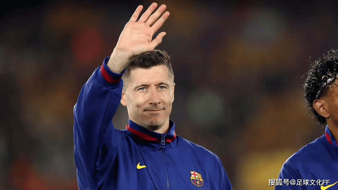 สโมสรได้เสนอข้อเสนออย่างเป็นทางการอย่างเป็นทางการ และโอกาสของเลวานดอฟสกี้ บาร์เซโลนา ก็เป็นที่น่าสงสัย_renewal_future_both ทั้งสองฝ่าย