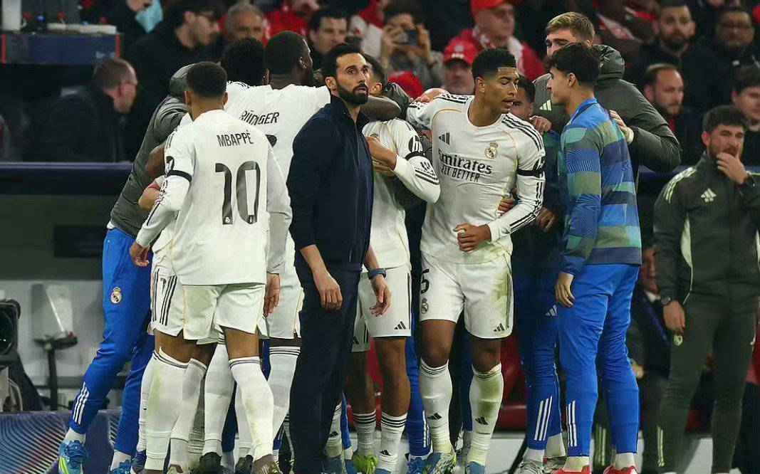 เลือกม้ามืดสุดหล่อของเรอัล มาดริด! มูรินโญ่วัย 63 ปี คาดว่าจะเข้าสู่วังเป็นครั้งที่สอง Romano ยืนยัน: เขาต้องการ go_abel_muo coach_colorful