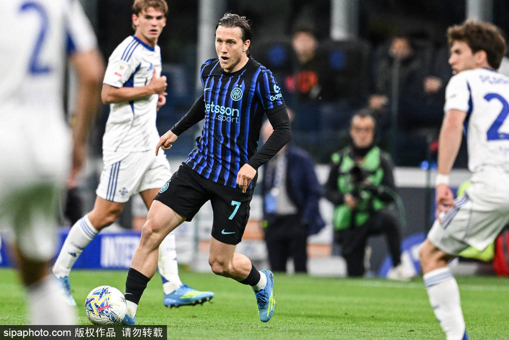 ให้สองไล่สาม! อิตาลี คัพ - ซูซิช ตำนาน อินเตอร์ มิลาน 3 นาที 2 ประตู สกอร์รวม 3-2 โคโม เข้าสู่ Final_Restricted Area_Ball_Scored