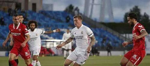 ในตอนท้ายของลาลีกา บาร์เซโลนาเกือบจะครองบัลลังก์แชมป์ และเรอัล มาดริดได้ใช้กลยุทธ์การปรับเสมอเพื่อเผชิญหน้ากับฤดูกาลใหม่ ความสงสัยในอนาคตยังคงคุ้มค่าที่จะรอคอย