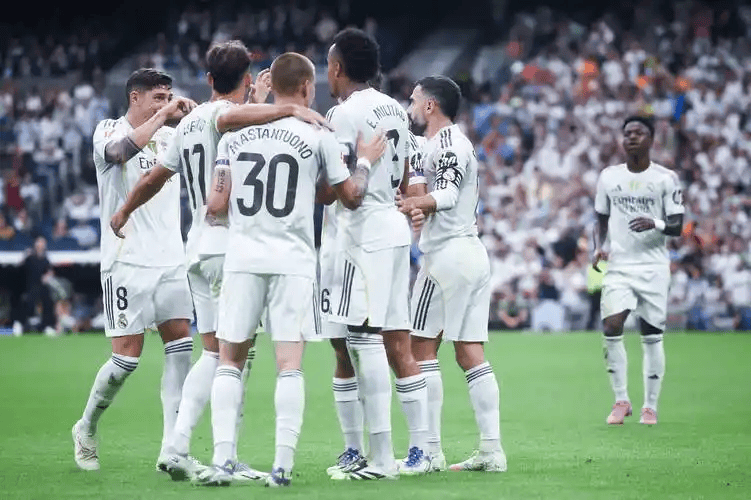 วันอาทิตย์ที่ 028 ลาลีกา: สเปน vs เรอัล มาดริด เรอัล มาซอร์ด! เรือรบกาแล็กซี่ที่เหลือสามารถทำลายคำสาปที่อยู่ยงคงกระพันได้หรือไม่?_ status_tactics_real มาดริด