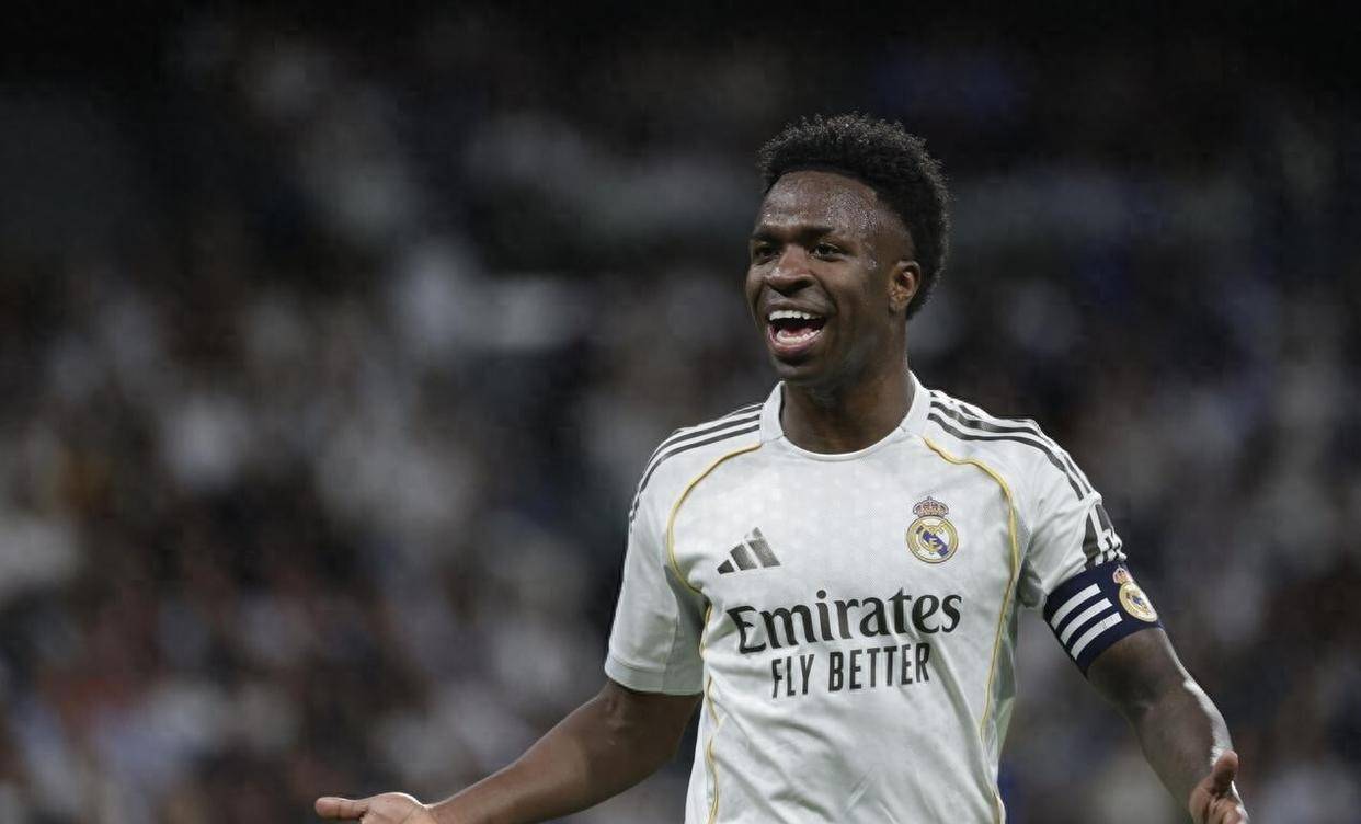 กับเรอัล มาดริด 2-0, บาเลนเซีย 1-1, เรอัล โซเซียดาด 1-1, อันดับ ลาลีกา ถูกปล่อย_Bale_Cano_Competition